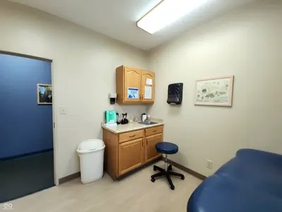 7376 Business Center Drive, Avon - 14