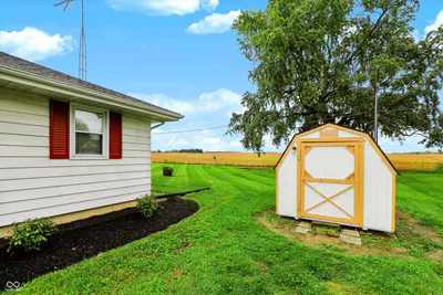 8223 U S 35 Highway, Losantville - 36