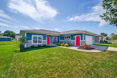 705 N Sobota Way, Trafalgar - 1