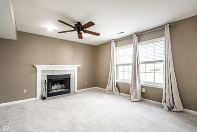 9842 Herald Square, Fishers - 11