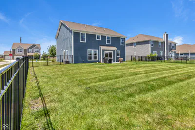 9875 Gallop Lane, Fishers - 17