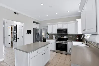 1049 Statesman Drive, Brownsburg - 25