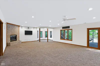7511 Poplar Point Drive, Trafalgar - 44