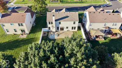 9025 Exeter Court, Fishers - 56