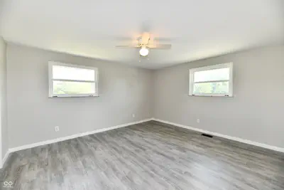 1075 600, Greenfield - 16