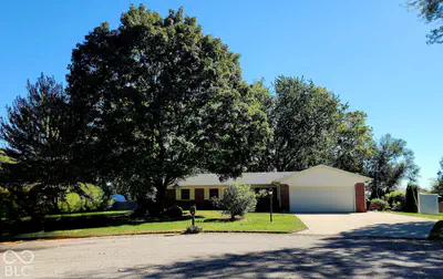 1345 Crest Court, Plainfield