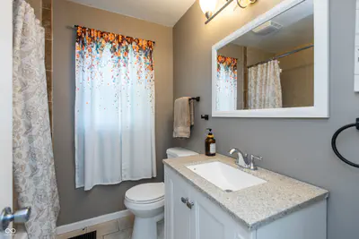 3691 N Us 421, Whitestown - 23