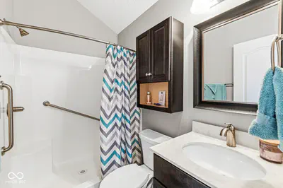 1209 Spencer Drive, Greenwood - 25