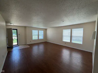 632 Runnymede Court, Greenfield - 10
