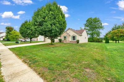 2055 Autumn Faith Way, Avon - 24