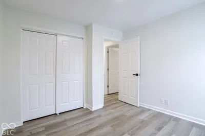 12409 Crystal Pointe Circle, Indianapolis - 24