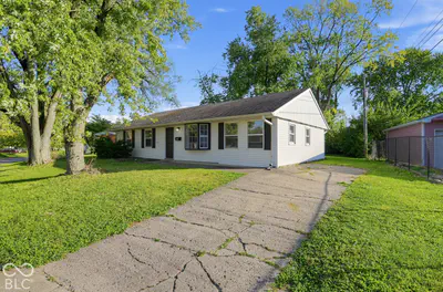 9207 Rochelle Drive, Indianapolis