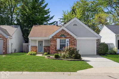 9741 Roxbury Drive, Fishers