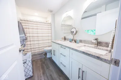 7980-7984 Royal Avenue, Zionsville - 85