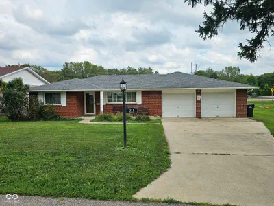 311 Edgeway Drive, Alexandria