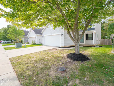 8066 Loveridge Drive, Indianapolis - 4