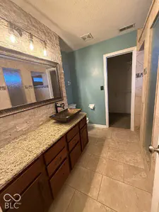 5884 Hollow Oak Trail, Carmel - 20
