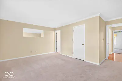 528 Hunters Drive, Carmel - 18