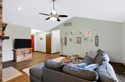 9562 Falkirk Drive, Indianapolis - 6