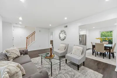 12202 Colbarn Place, Fishers - 6