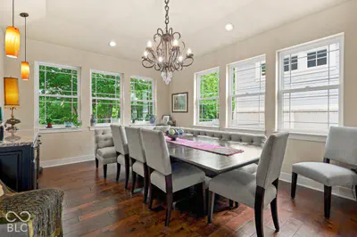 6736 W Stonegate Drive, Zionsville - 18