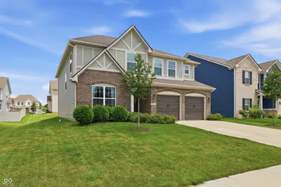 5693 Terracotta Trace, McCordsville - 3