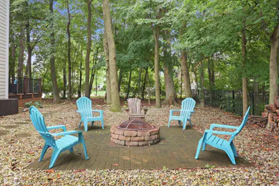 7545 Abundance Lane, Avon - 46