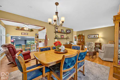 261 Oakwood, Greenwood - 20