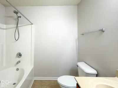 2424 Boyer Lane, Indianapolis - 17