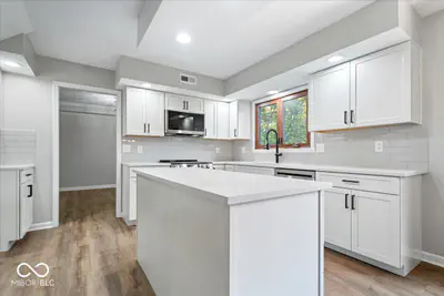 13749 Langley Court, Carmel - 17