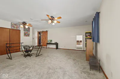 885 Broadway North Drive, Plainfield - 21
