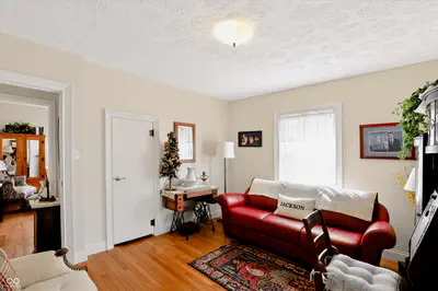 9510 235th Street, Cicero - 26