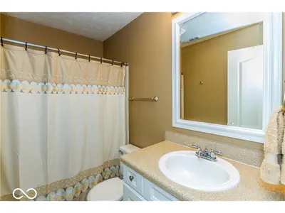 10812 Washington Bay Drive, Fishers - 12