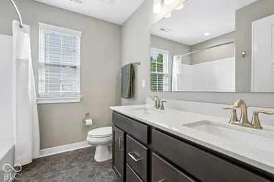 6762 Hidden Meadow Pass, McCordsville - 57