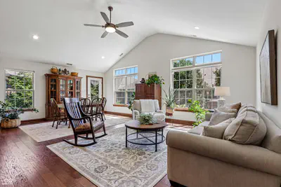 4935 Harrisburg Court, New Palestine - 10
