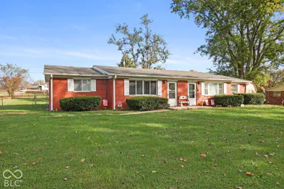 32-36 Allen Drive, Mooresville - 3