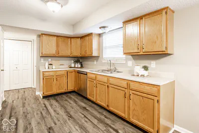 12351 Blue Sky Drive, Fishers - 14