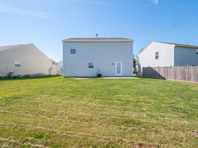 11241 Longbranch Street, Monrovia - 45