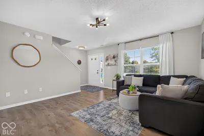 4457 Delray Court, Westfield - 8