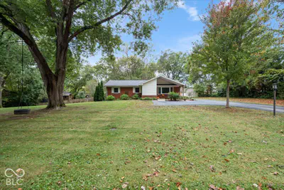 6802 Hillcrest Court, Indianapolis - 4