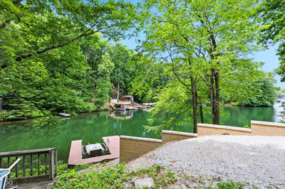 7310 Salmon Drive, Nineveh - 55