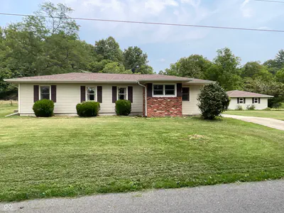 7272 Brighton Road, Gosport