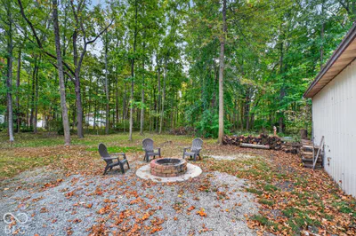 7721 200 Road, New Palestine - 35