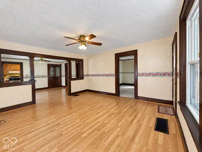 559 S Sycamore Street, Martinsville - 34