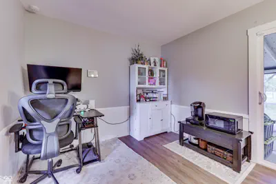 8025 Sycamore Road, Fairland - 17