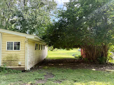 928 S Broadway Street, Pendleton - 24