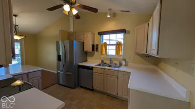 7734 Winding Creek Drive, Indianapolis - 6