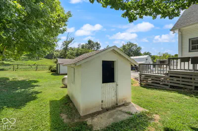 11409 US 150, Greenville - 47
