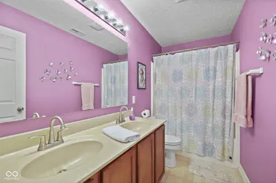 1381 Brookway Drive, Avon - 33