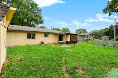 166 Altum Court, Bargersville - 47